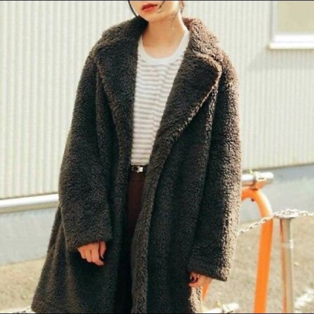 Uniqlo Teddy/Sherpa Coat- XS/SM New with tag